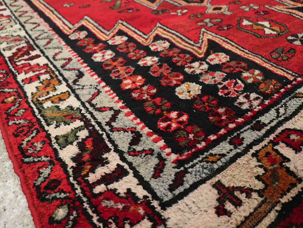 Vintage Persian Mazlagan Accent Rug, No.27710 - Staging