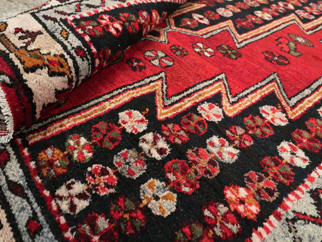 Vintage Persian Mazlagan Accent Rug, No.27710 - Staging