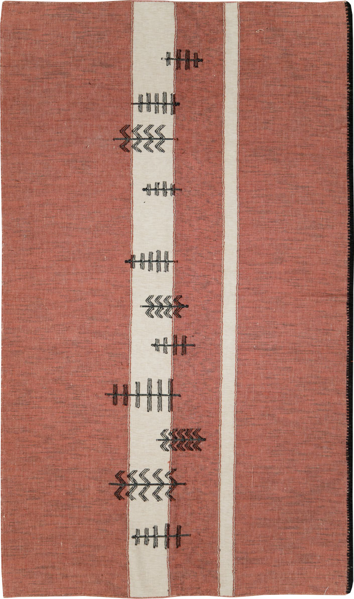 Vintage Ecuadorian Textile Flatweave, No.27742 - Staging