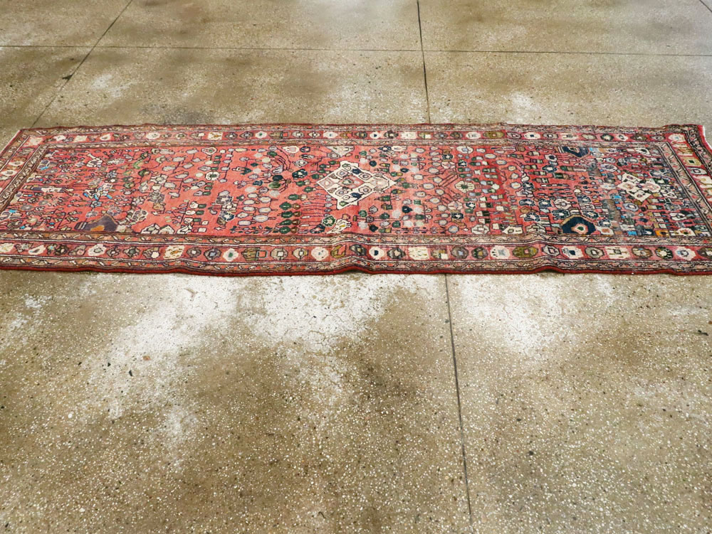 Vintage Persian Mahal Small Runner, No.27760 - Staging