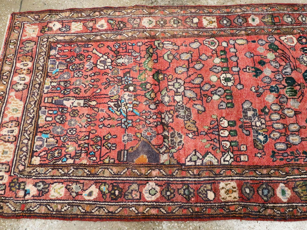 Vintage Persian Mahal Small Runner, No.27760 - Staging