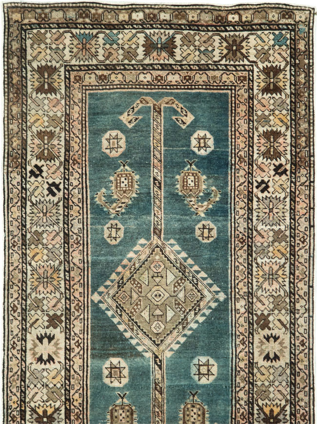 Vintage Persian Serapi Rug, No.27773 - Staging