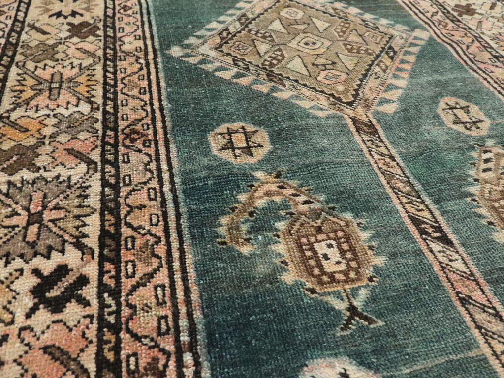 Vintage Persian Serapi Rug, No.27773 - Staging