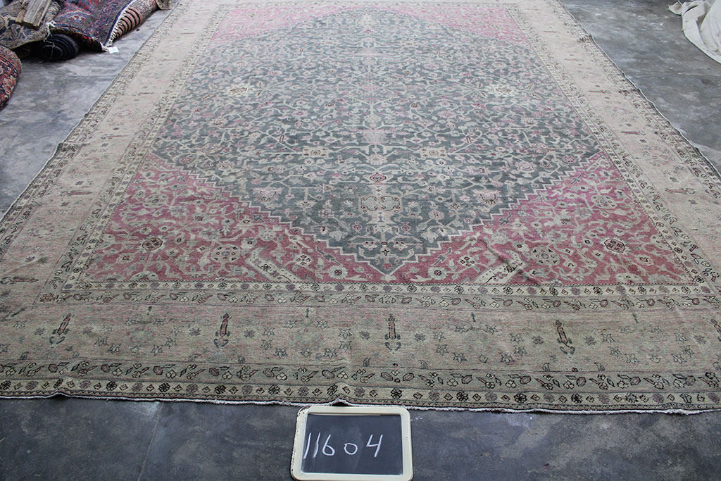 Antique Persian Tabriz Room Size Carpet, No.27774 - Staging