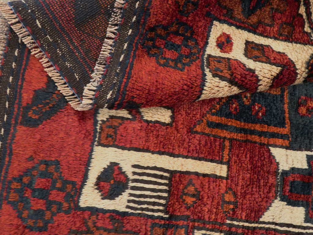 Vintage Persian Pictorial Bakhtiari Rug, No.27782 - Staging