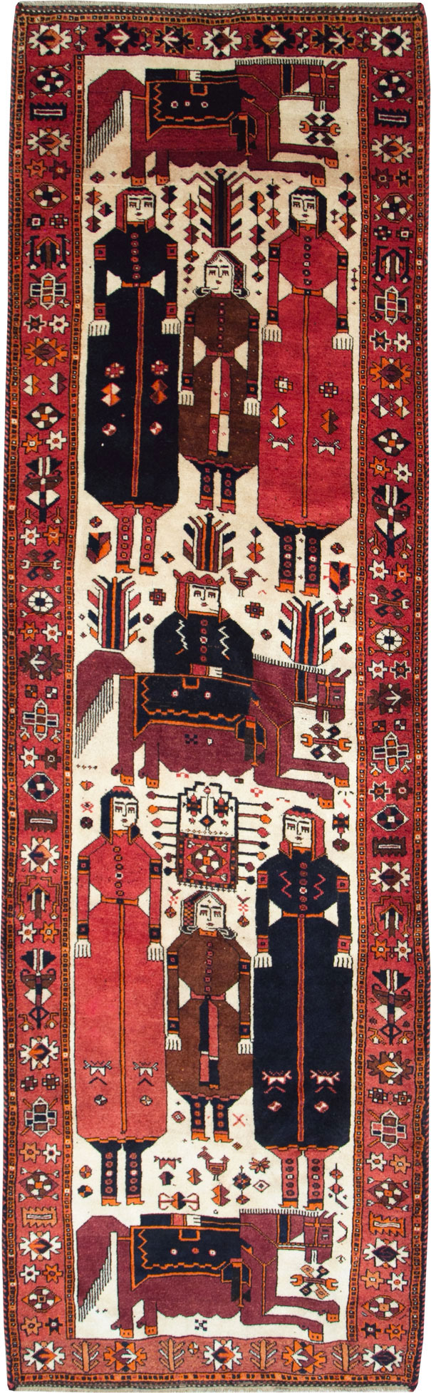 Vintage Pictorial Bakhtiari Rug, No.27784 - Staging