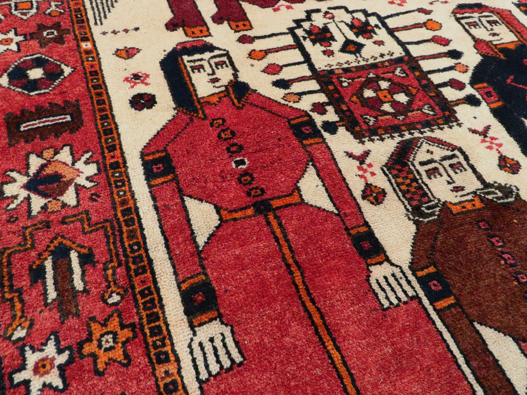 Vintage Pictorial Bakhtiari Rug, No.27784 - Staging