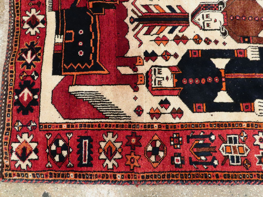 Vintage Pictorial Bakhtiari Rug, No.27784 - Staging