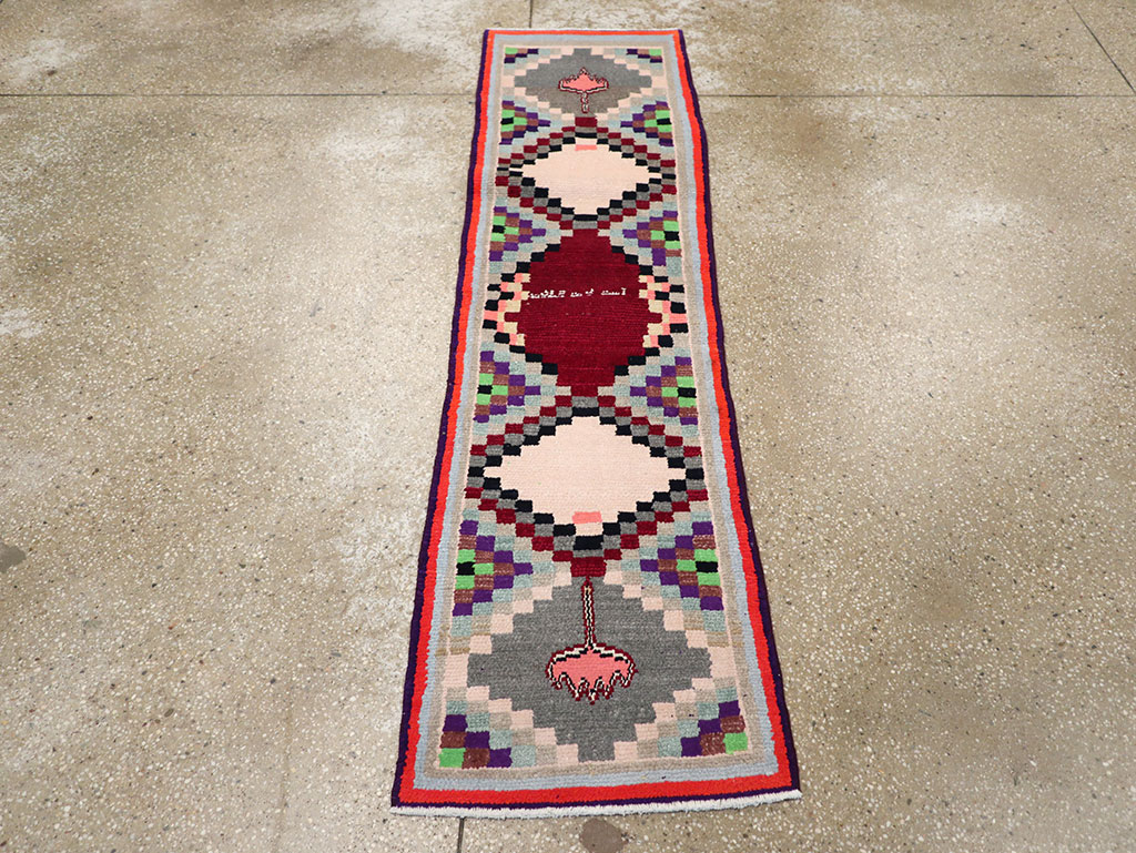 Vintage Persian Mahal Small Runner, No.27868 - Staging