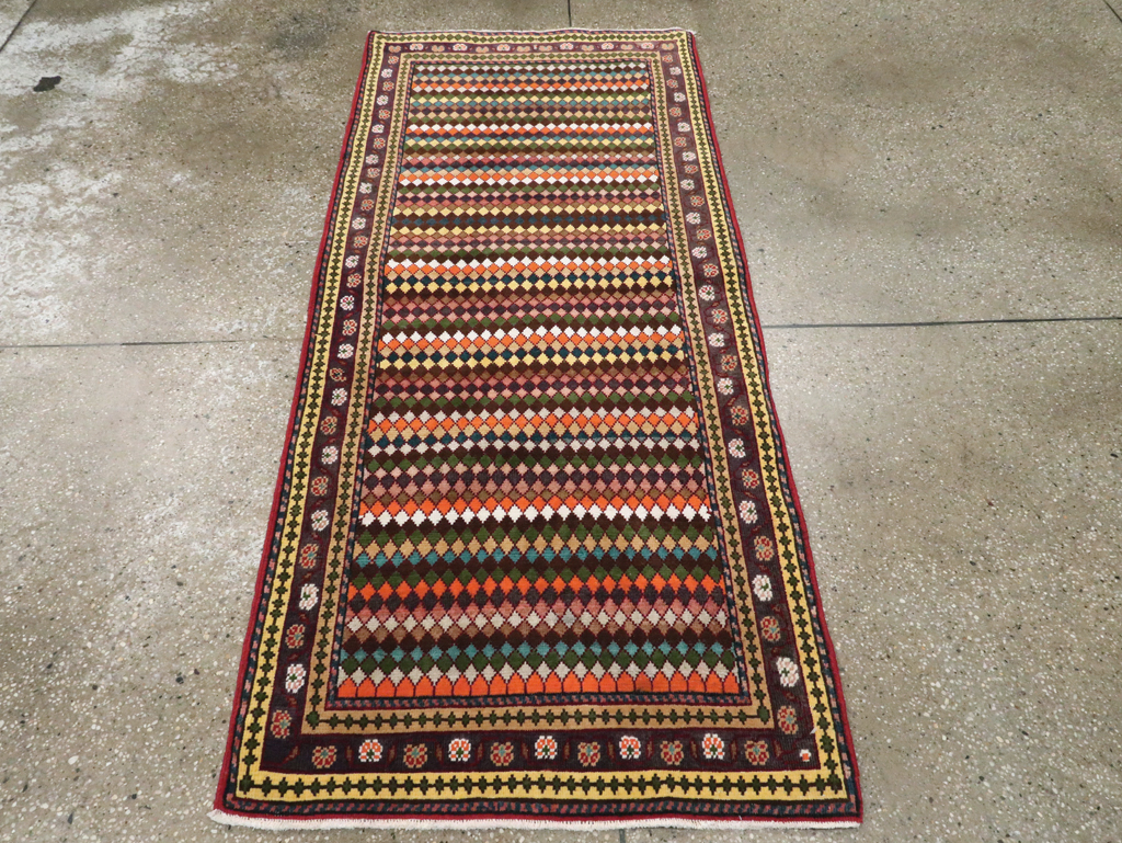 Vintage Persian Mahal Small Runner, No.27870 - Staging
