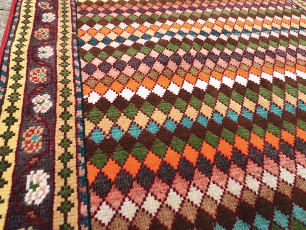 Vintage Persian Mahal Small Runner, No.27870 - Staging