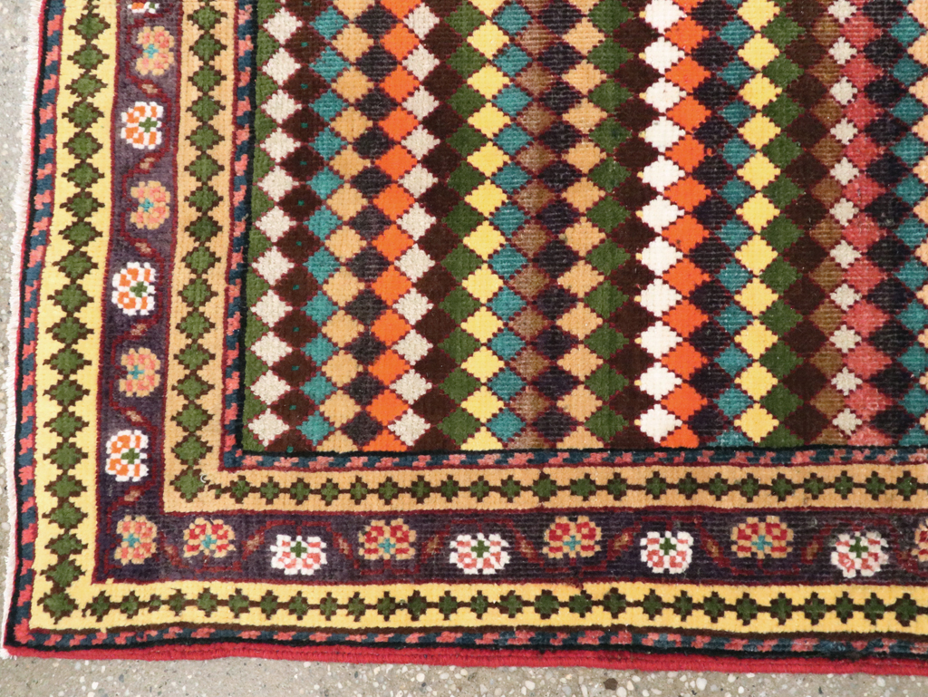 Vintage Persian Mahal Small Runner, No.27870 - Staging