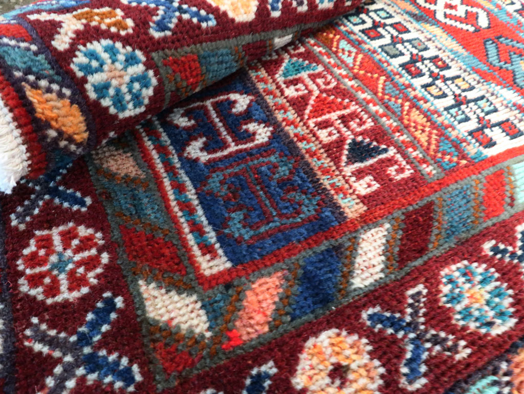 Vintage Persian Shiraz Rug, No.27875 - Staging