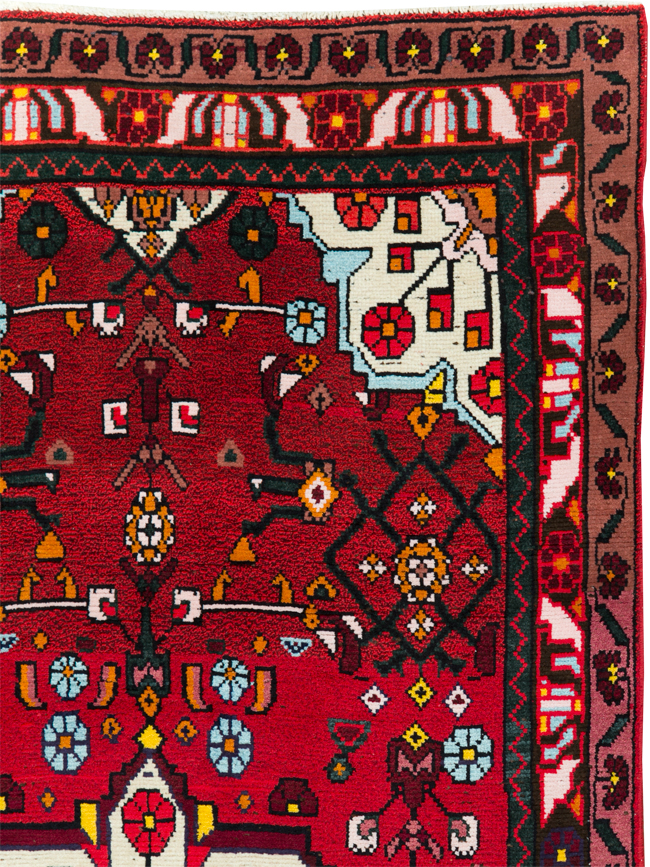 Vintage Persian Hamdan Rug, No.27880 - Staging