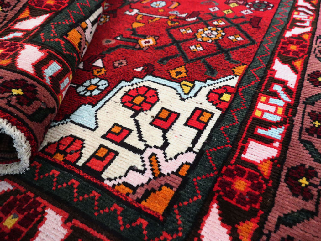 Vintage Persian Hamdan Rug, No.27880 - Staging