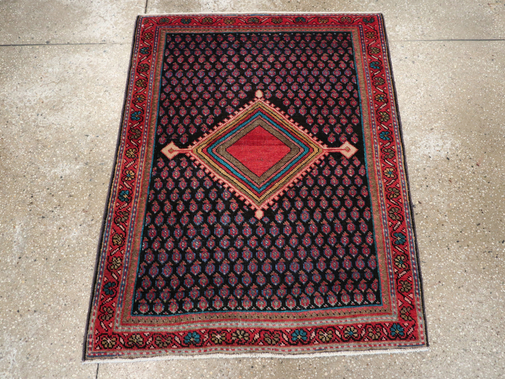 Vintage Persian Mahal Rug, No.27919 - Staging