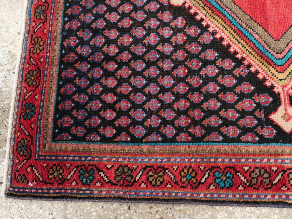 Vintage Persian Mahal Rug, No.27919 - Staging