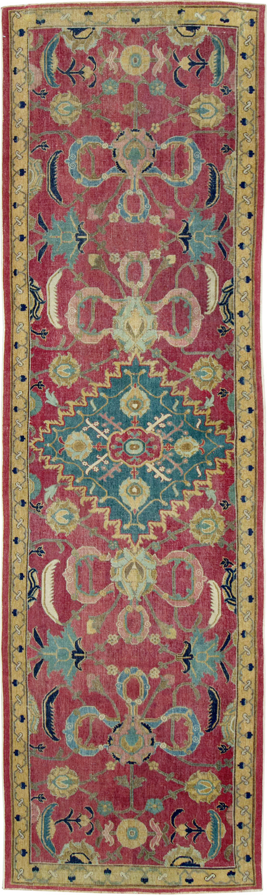 Antique Persian Isfahan Runner, No.27969 - Staging