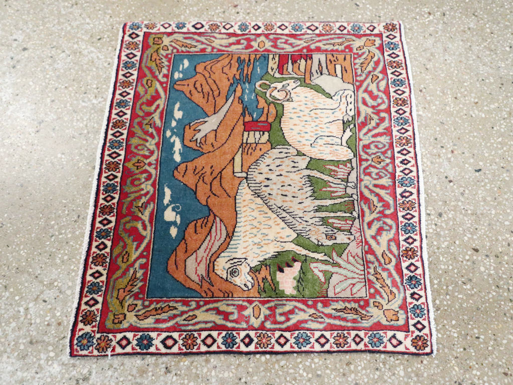 Vintage Persian Sarouk Rug, No.27988 - Staging