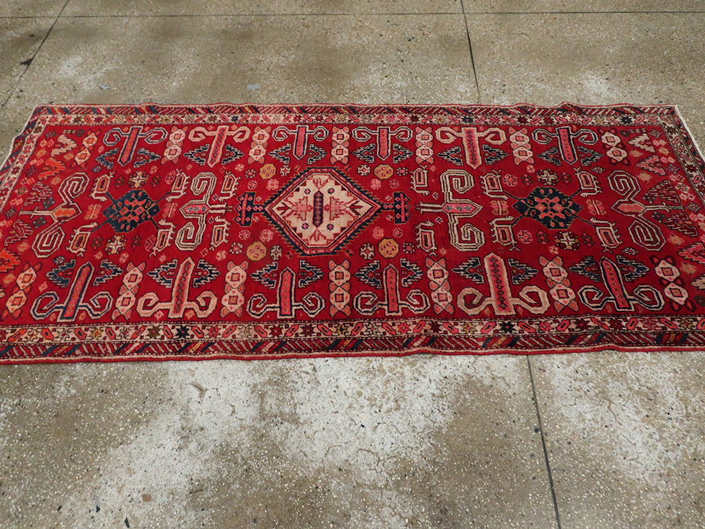 Vintage Persian Ardebil Rug, No.28000 - Staging