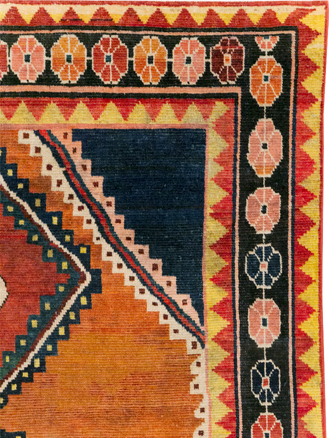 Vintage Persian Gabbeh Accent Rug, No.28012 - Staging