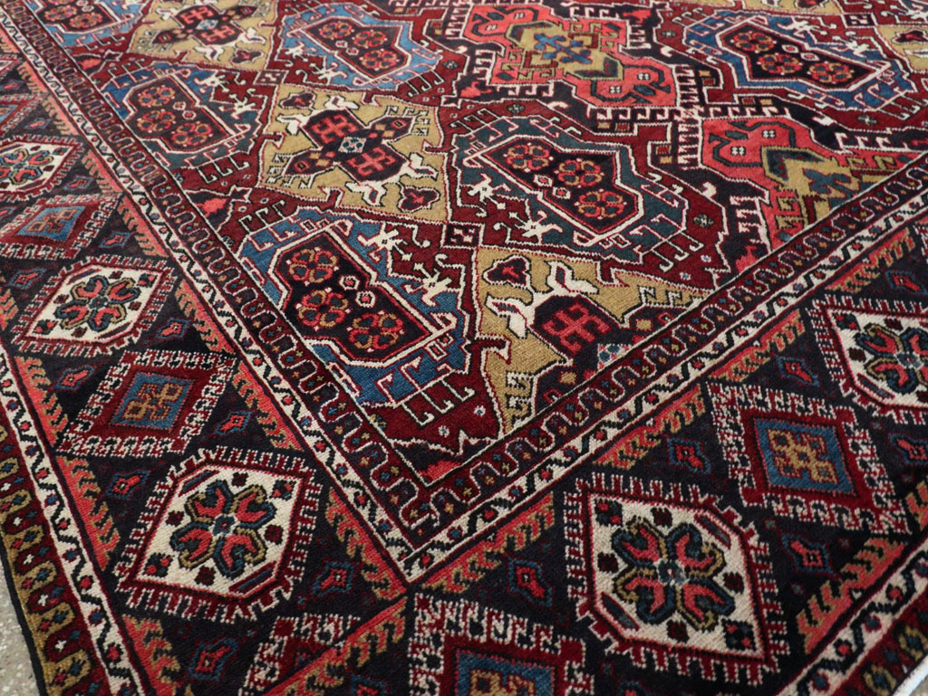 Vintage Persian Heriz Carpet, No.28022 - Staging