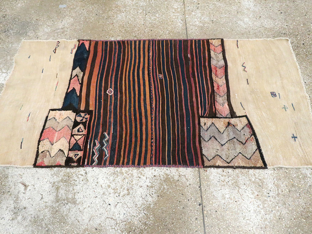 Vintage Persian Flatweave Kilim Throw Rug, No.28038 - Staging