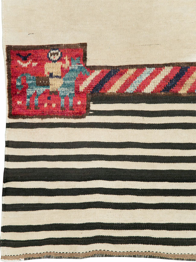 Mid-20th Century Persian Pictorial Kilim, No.28051 - Staging