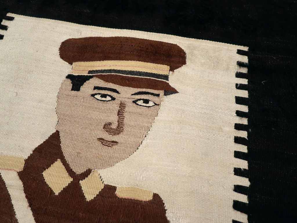 Vintage Pictorial Flatweave, No.28052 - Staging