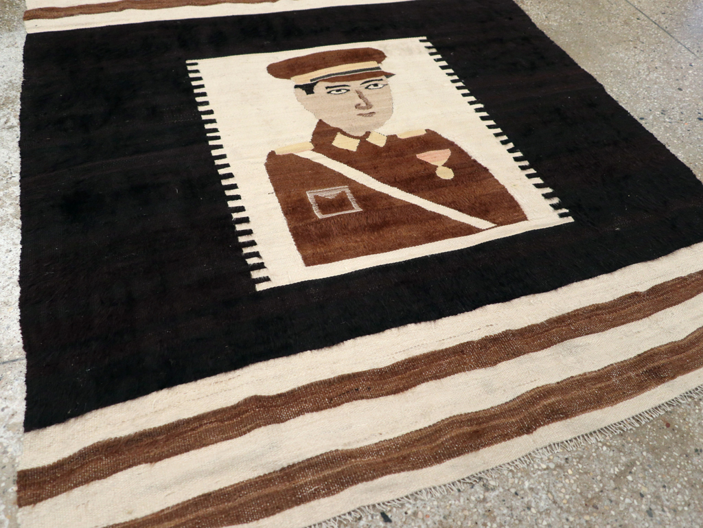 Vintage Pictorial Flatweave, No.28052 - Staging