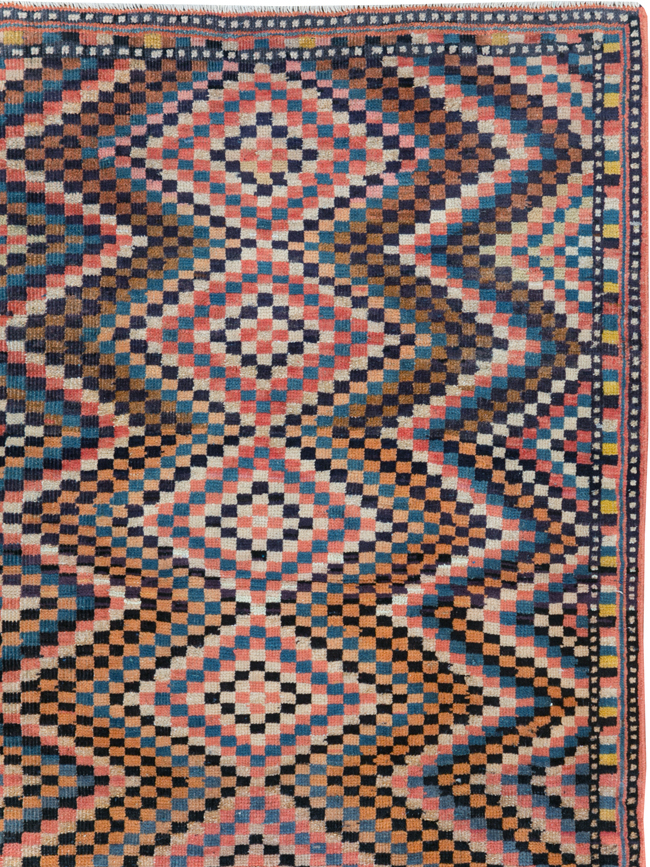 Vintage Persian Mahal Rug, No.28060 - Staging