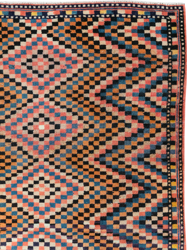 Vintage Persian Mahal Rug, No.28060 - Staging