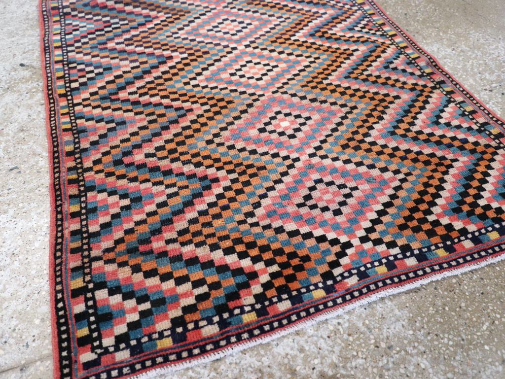 Vintage Persian Mahal Rug, No.28060 - Staging
