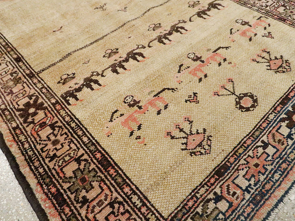 Antique Persian Serab Pictorial Runner, No.28065 - Staging