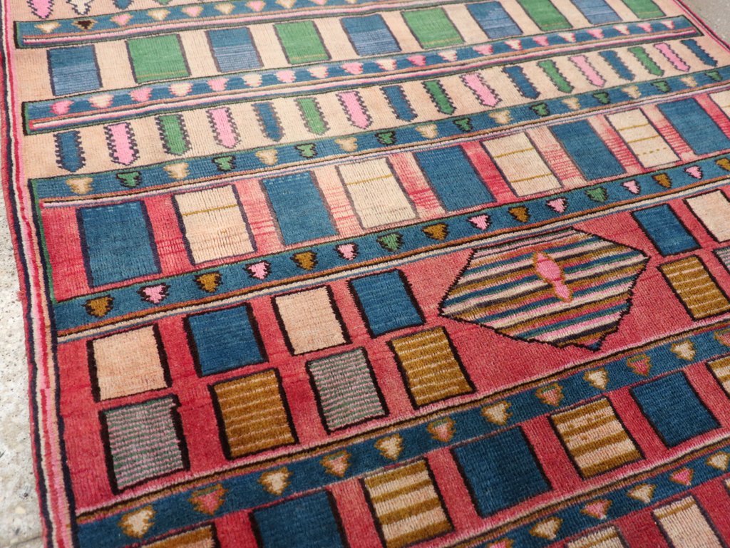 Vintage Persian Mashad Throw Rug, No.28067 - Staging