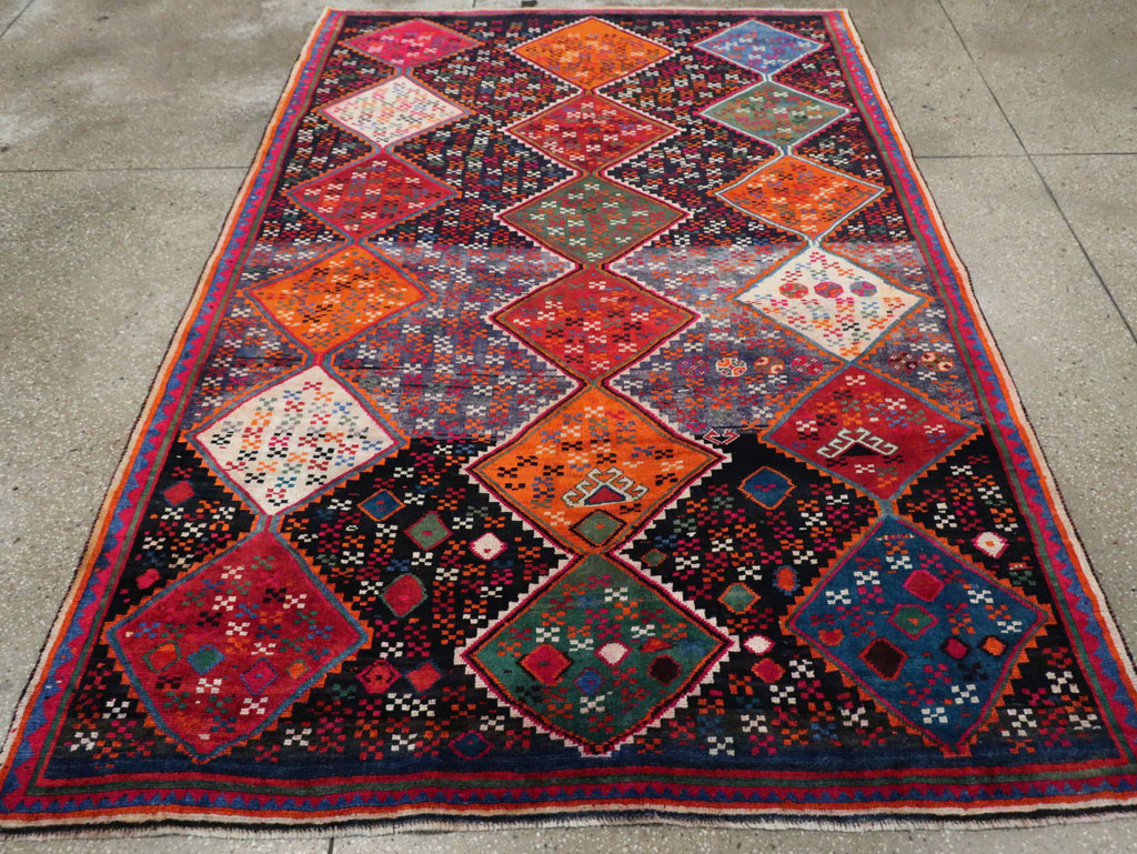 Vintage Persian Shiraz Accent Rug, No.28079 - Staging
