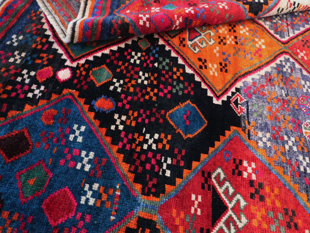 Vintage Persian Shiraz Accent Rug, No.28079 - Staging