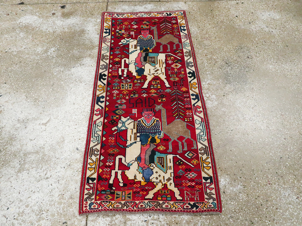 Vintage Pictorial Shiraz Rug, No.28082 - Staging