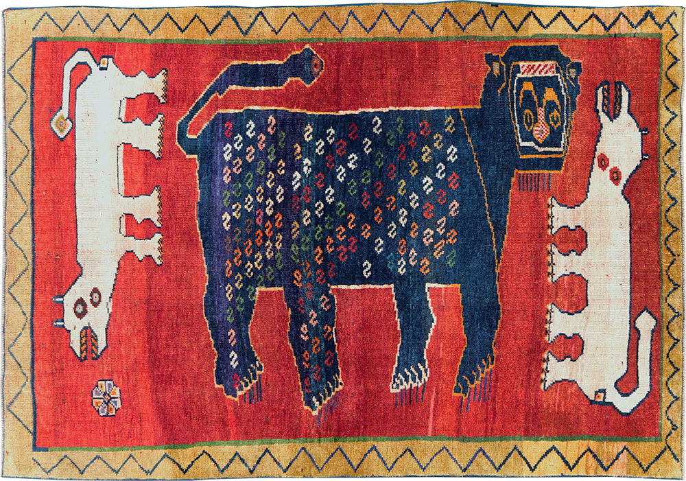 Vintage Pictorial Shiraz Rug, No.28084 - Staging