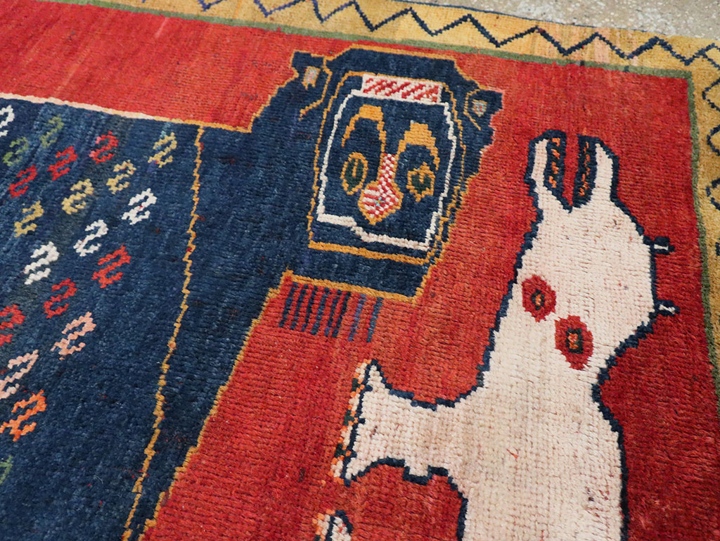 Vintage Pictorial Shiraz Rug, No.28084 - Staging