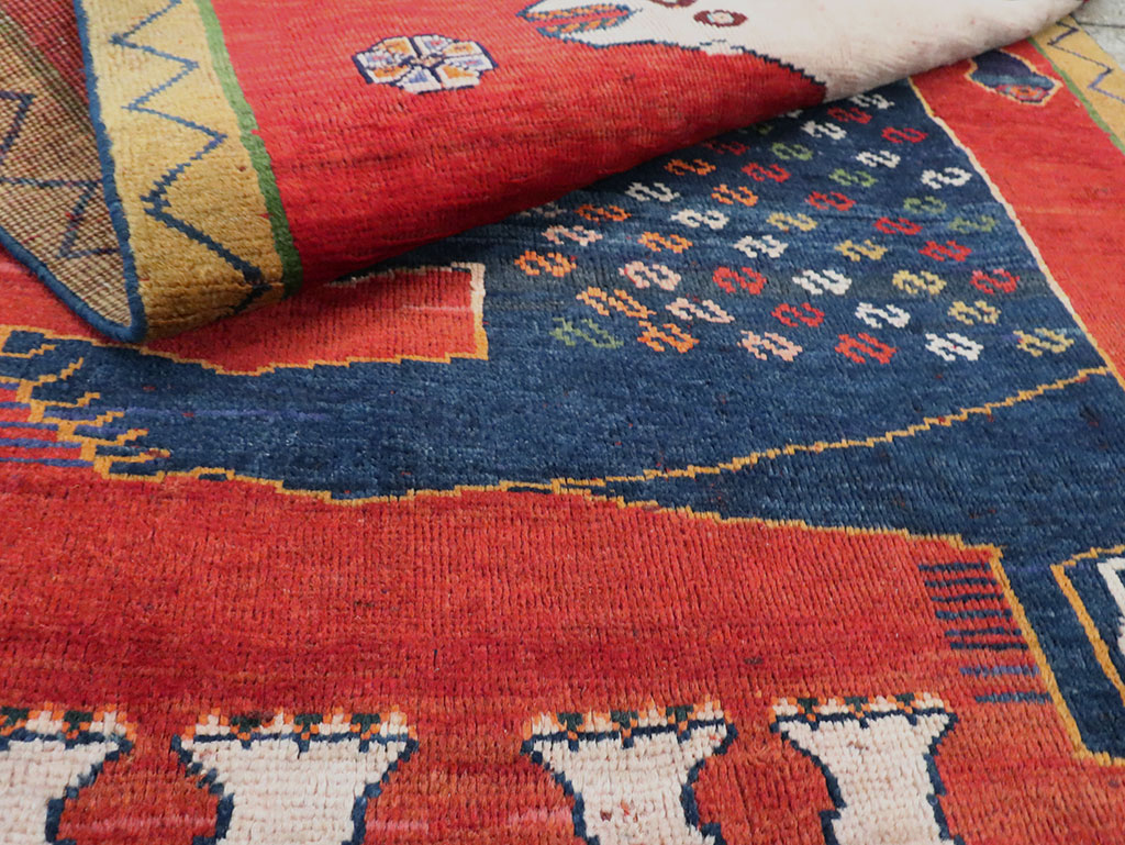 Vintage Pictorial Shiraz Rug, No.28084 - Staging