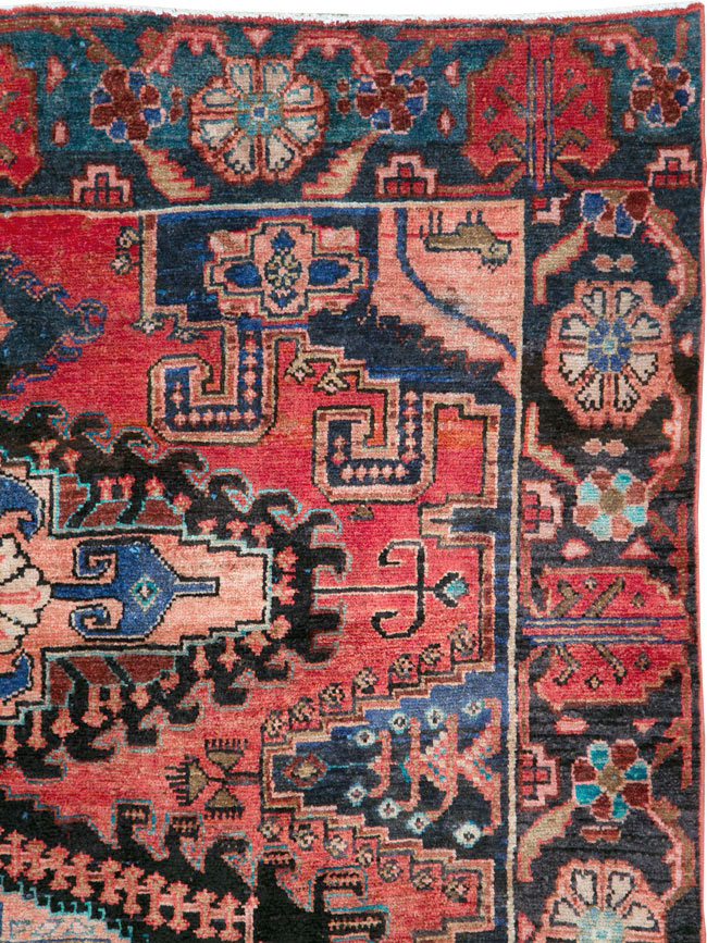 Vintage Persian Veece Rug, No.28108 - Staging