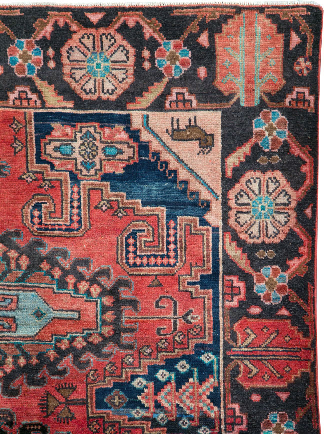 Vintage Persian Veece Rug, No.28108 - Staging
