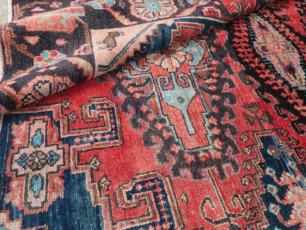 Vintage Persian Veece Rug, No.28108 - Staging
