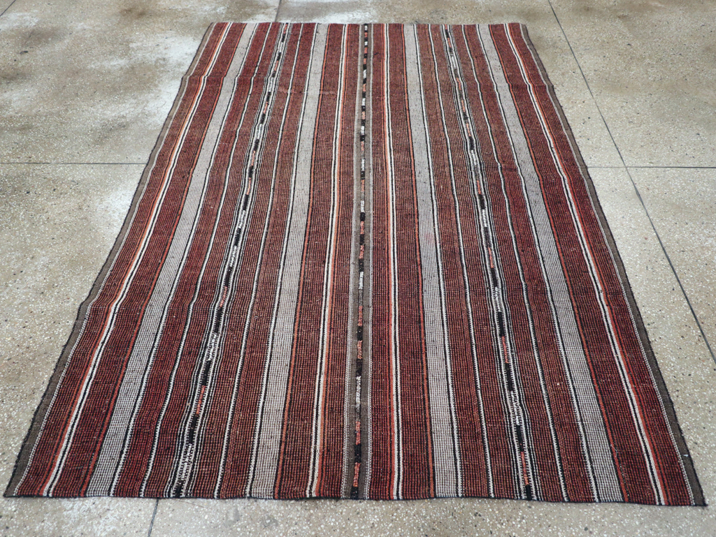 Vintage Persian Flatweave Kilim Accent Rug, No.28110 - Staging
