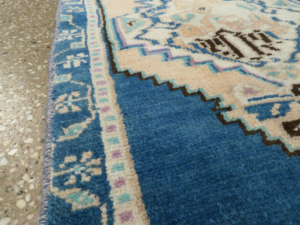 Vintage Turkish Anatolian Throw Rug, No.28118 - Staging