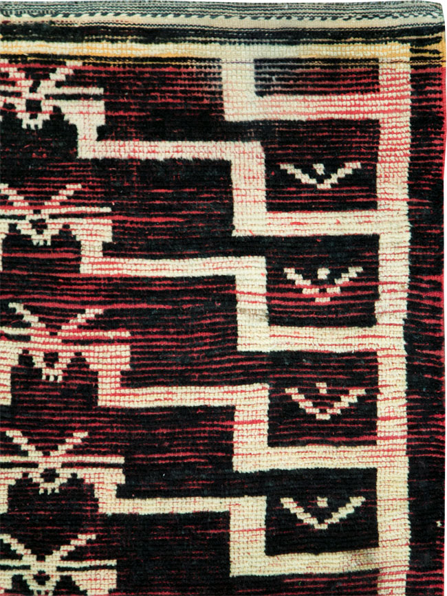 Vintage Turkish Tulu Accent Rug, No.28119 - Staging
