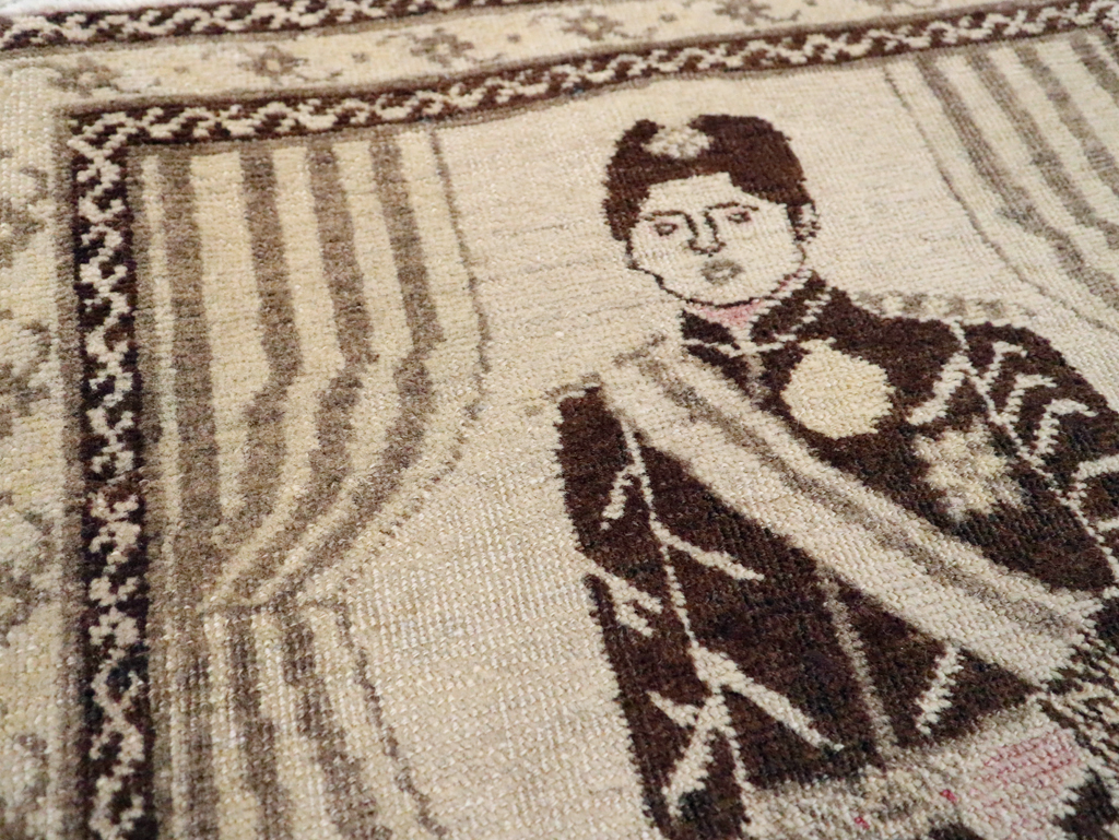 Vintage Persian Tabriz Pictorial Rug, No.28136 - Staging