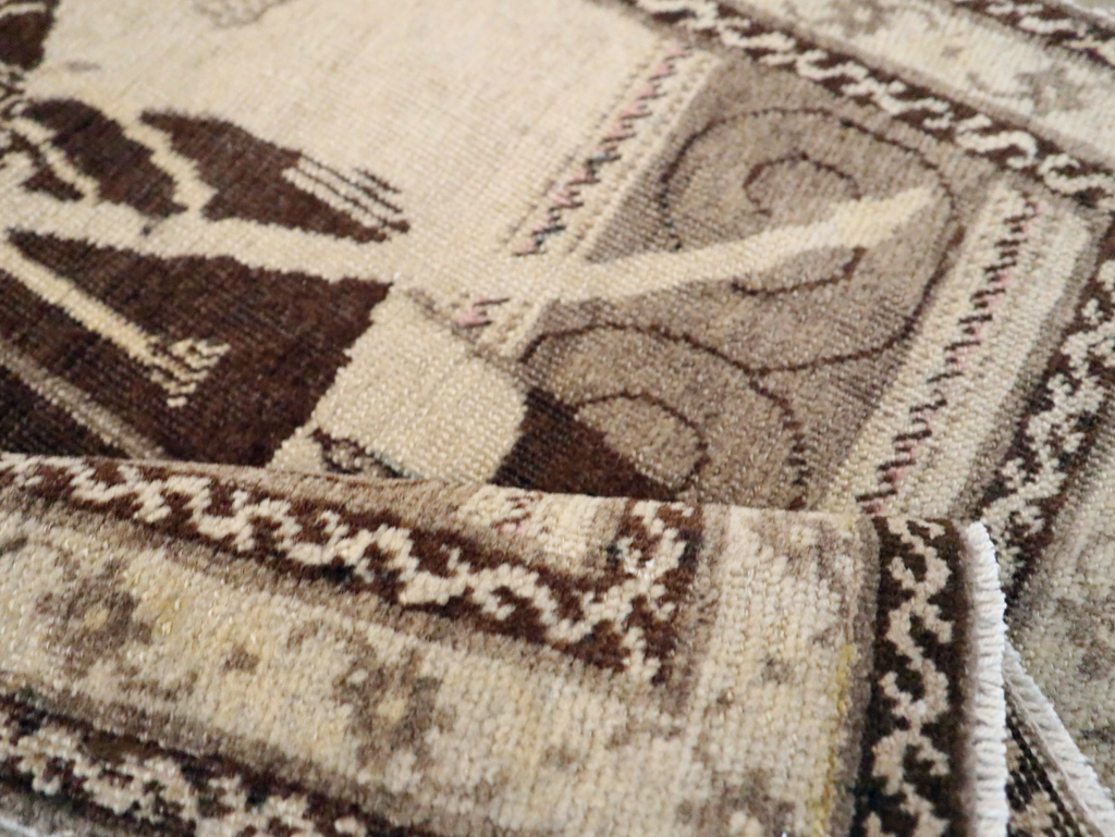 Vintage Persian Tabriz Pictorial Rug, No.28136 - Staging