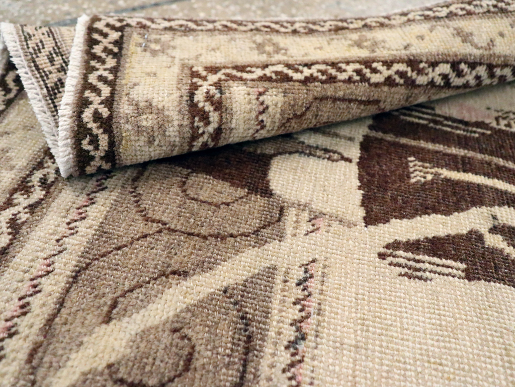 Vintage Persian Tabriz Pictorial Rug, No.28136 - Staging